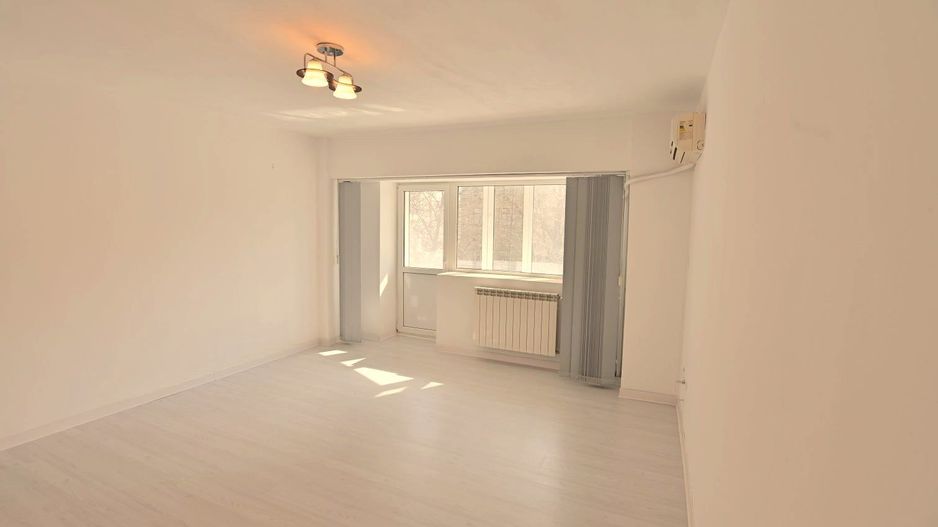 Vanzare Apartament 2 Camere Stradal Bd.Decebal - Rond Alba Iulia - Poză 1