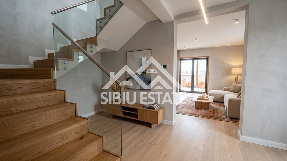 Casa 4 camere, 2 bai, curte si terasa Sibiu Calea Cisnadiei - Poză 3