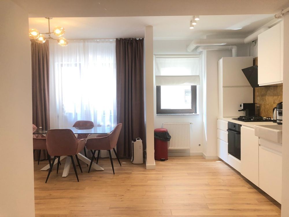 Moghioros Park Residence // Ultramodern // Mobilat/Utilat - Poză 2