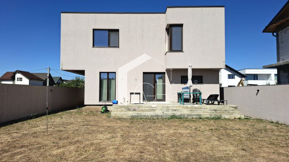 Vila cu 5 camere de vanzare, Strejnicu - Poză 26