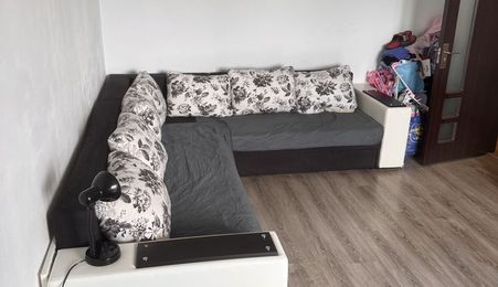De vânzare - apartament 3 camere - Veteranilor - Militari