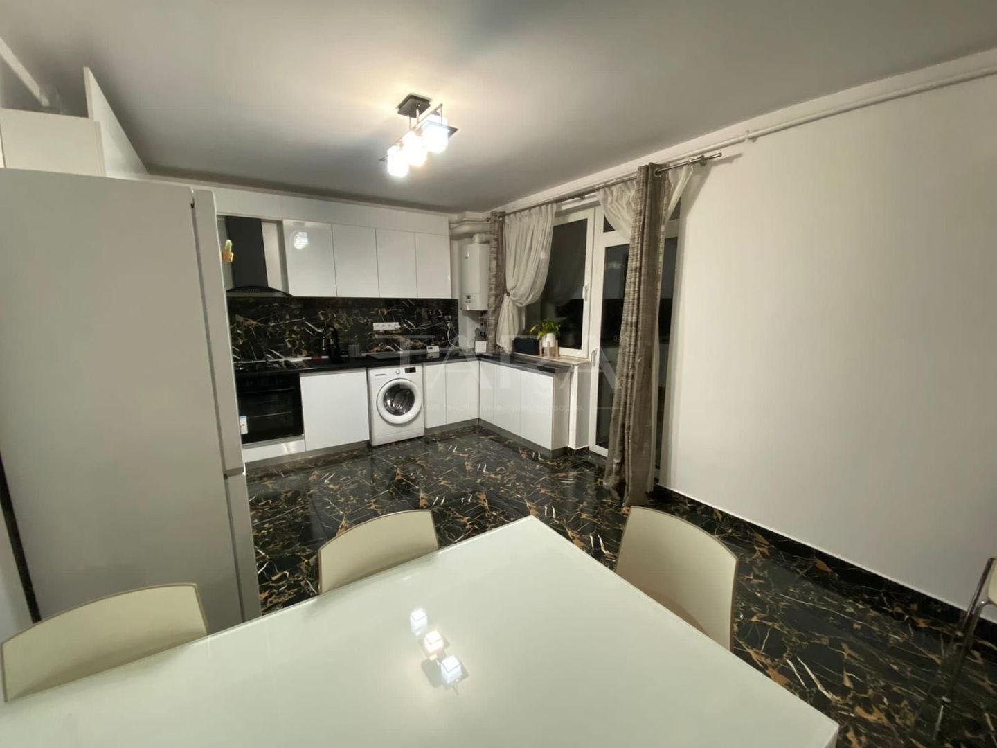 Apartament modern cu parcare – Florești, zona Răzoare / Vivo. - Poză 1