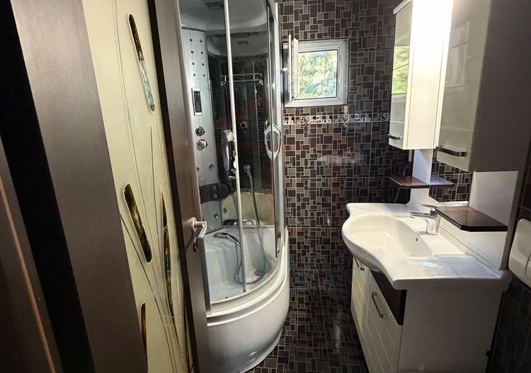 🏡 Apartament modern cu 3 camere de închiriat - Poză 8