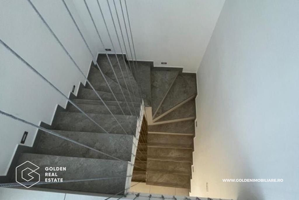 Casa tip triplex - penthouse cu vedere panoramica, zona Giroc - Poză 5