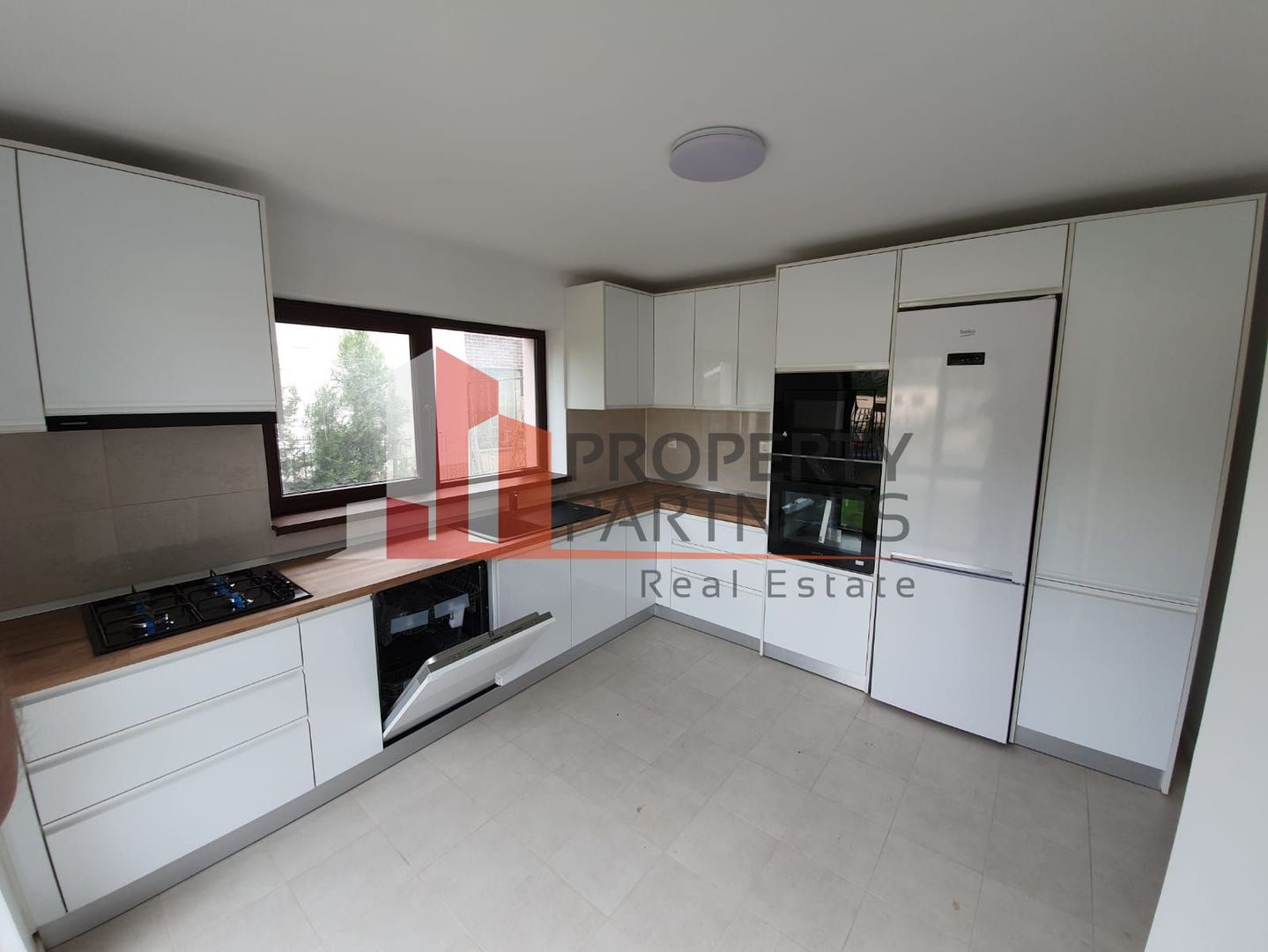 Vila Austrian Village - Crevedia DB - Poză 3