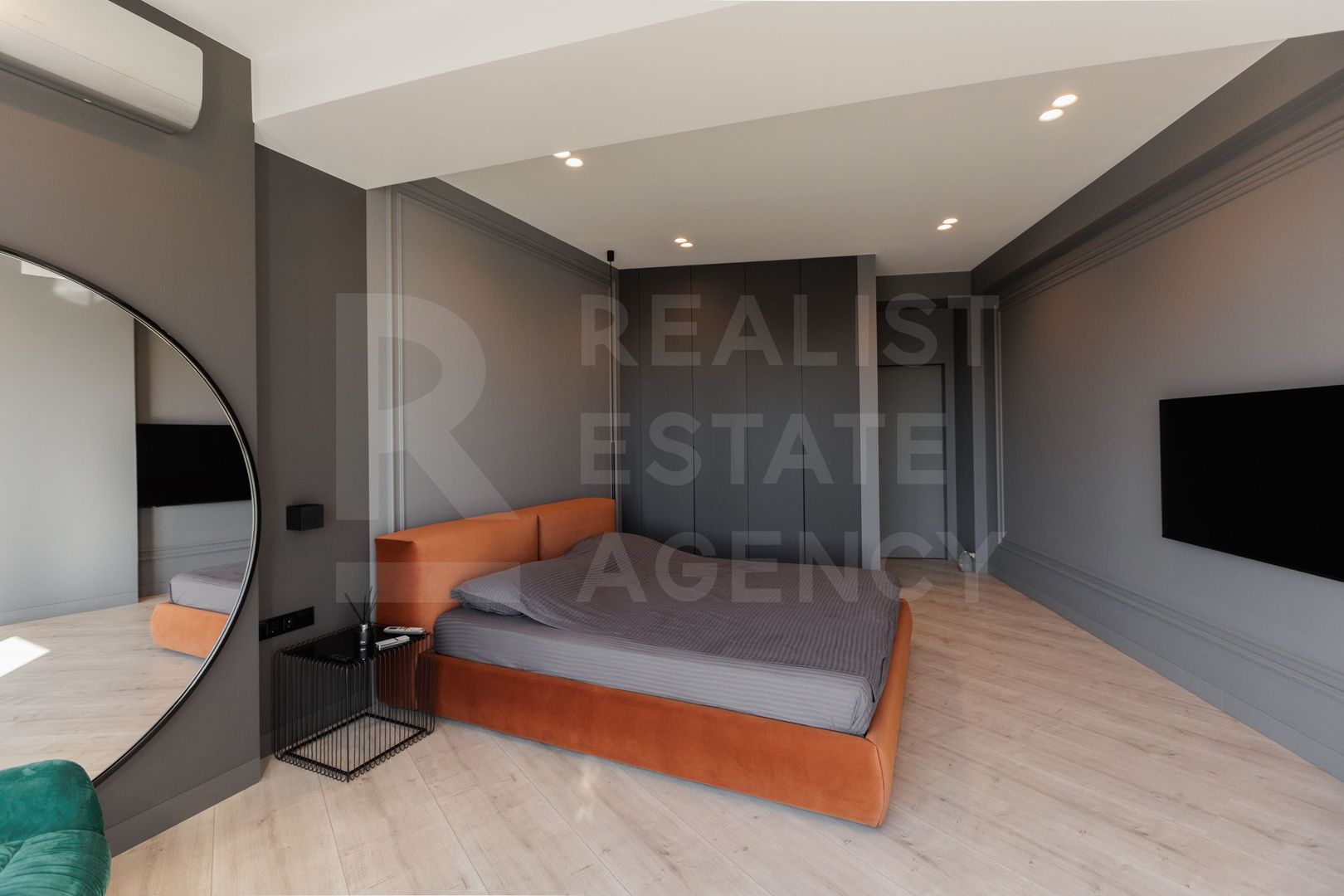 Chirie, penthouse, 3 camere, strada Ciuflea, Centru - Poză 3