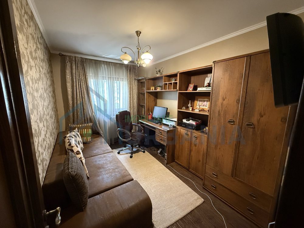 Apartament 3 camere în Iasi, zona centrală Palas - Poză 4