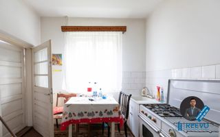 Casă cu teren în poziție ultracentrală | Vad comercial exceptional - Poză 9