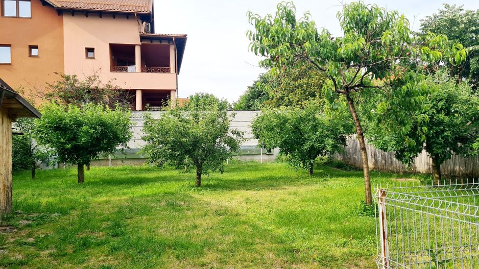 Vila 10 camere / Zona 0 a orasului - Poză 3