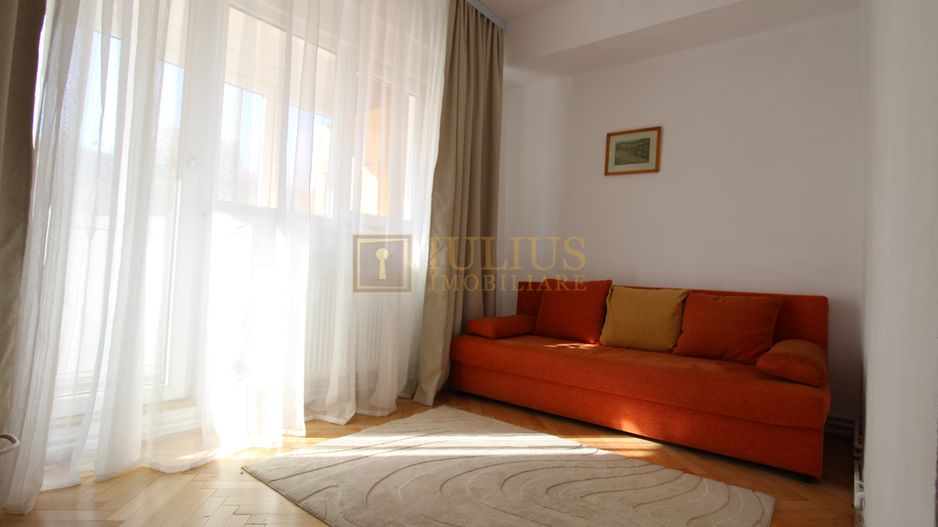 3 camere decomandate, balcon generos de 17 mp, bloc modernizat-Gh Lazăr - Poză 11