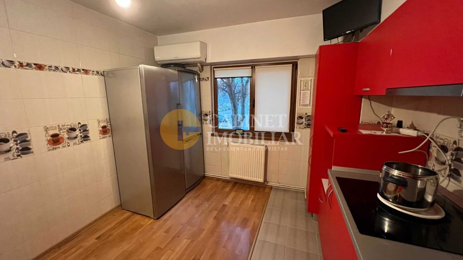 Etaj 1 Apartament 4 Camere Decomandat Nicolina Lidl Bloc 1990 - Poză 4