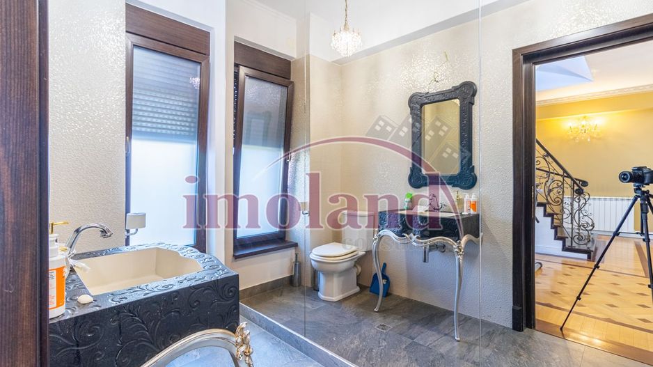 Vila cu piscina si garaj - 6 dormitoare - Pantelimon - Poză 35