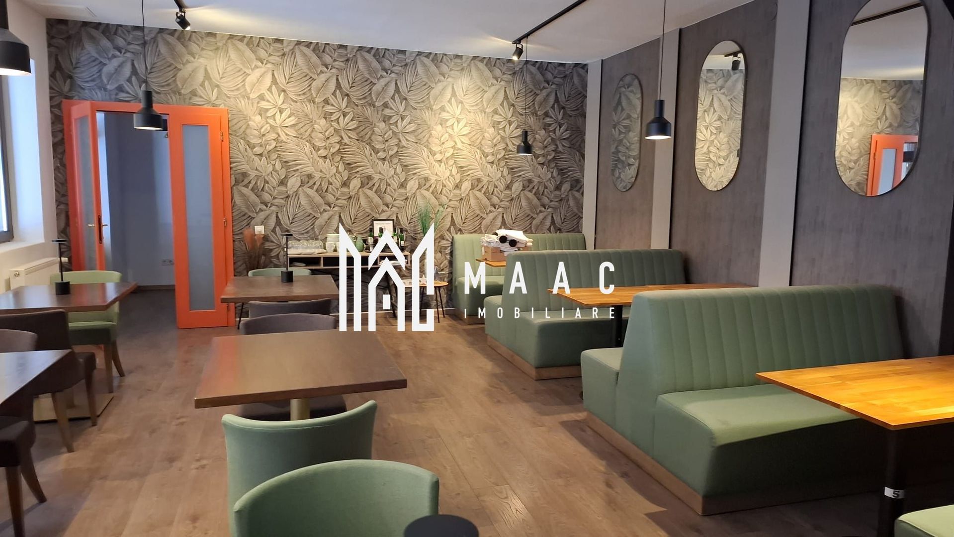 Pensiune 12 camere de închiriat | Central, Sibiu | terasă - Poză 1