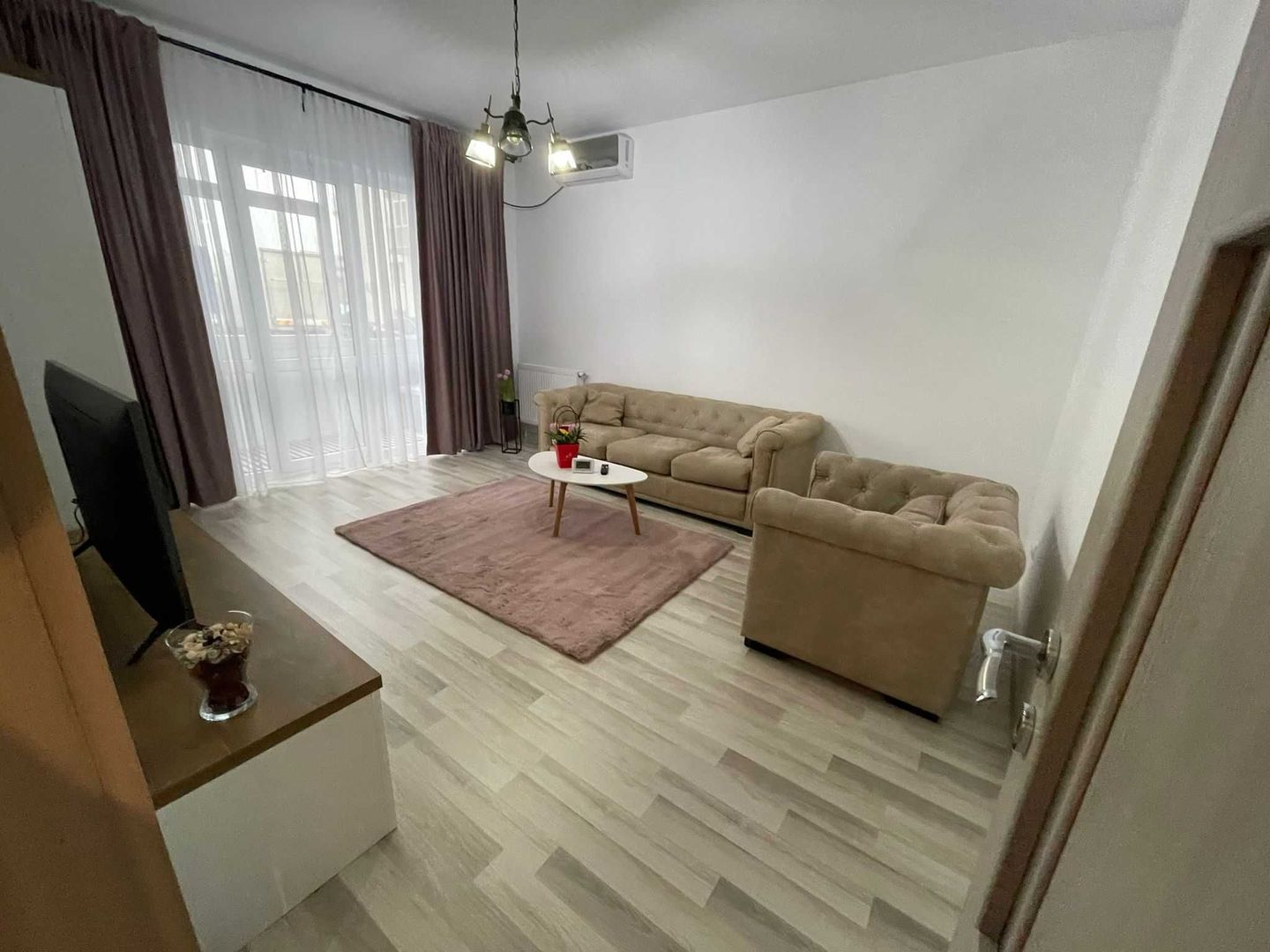 Inchirierere apartament  2 camere decomandat Drm.Belsugului, Sector 6 - Poză 2