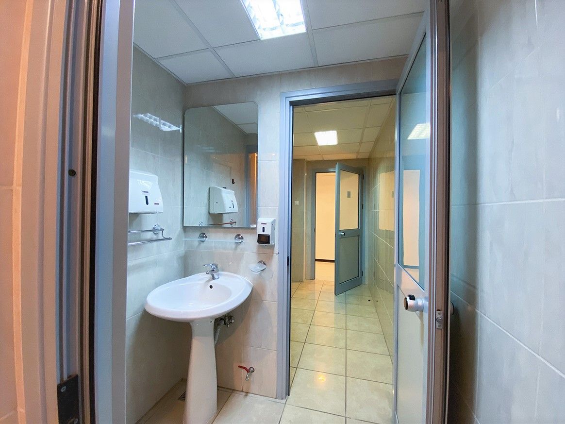 De inchiriat in cladire birouri P+5 etaje – PARTER - Poză 27