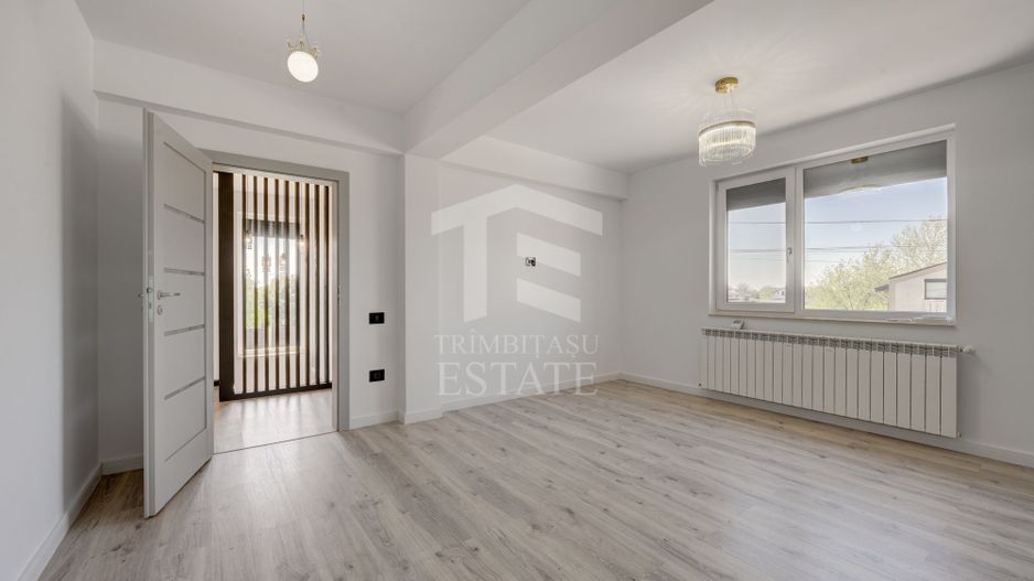 CASA TIPLA, Racordata! Cu un DORMITOR la PARTER ! Domnești! - Poză 13