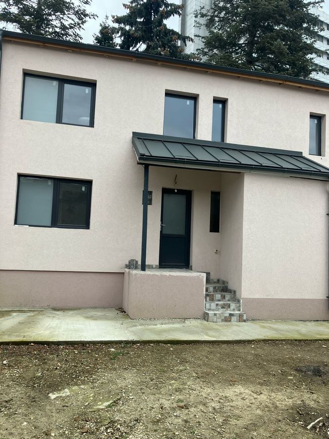 Casa/Vila 6 camere Piata Victoriei, Buzesti / An 2023 - Poză 2