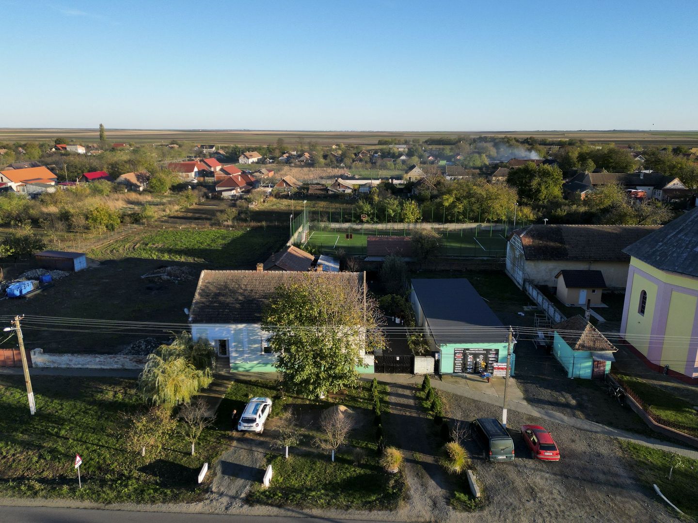 Casă centrală cu spațiu comercial - Poză 2