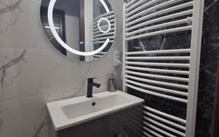 Casă spațioasă cu piscină, de vânzare în Simeria - Poză 18