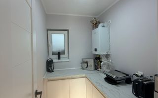 Casa individuala utilata 4 camere 120 mp utili garaj si teren Cristian - Poză 8