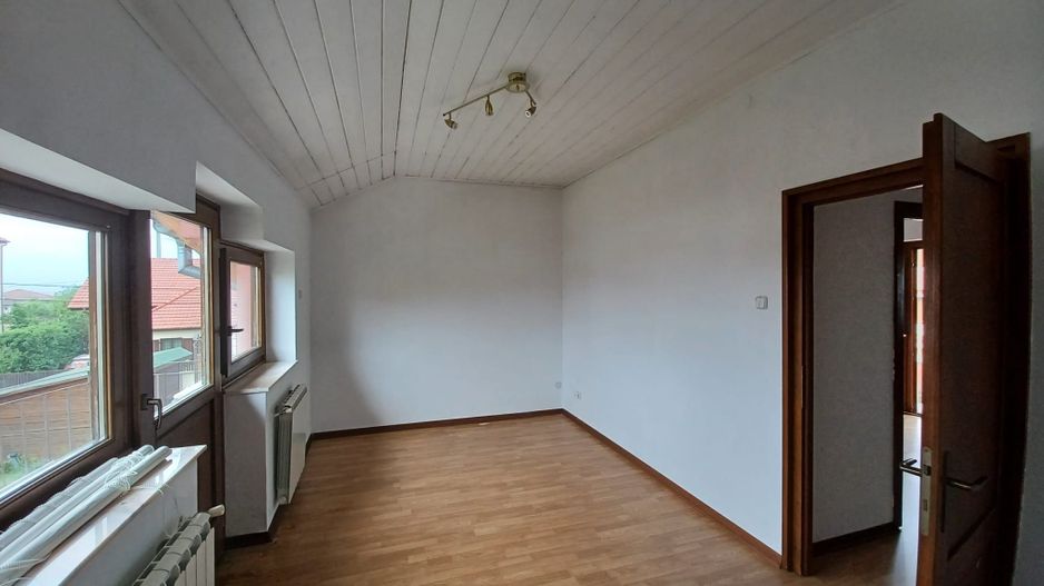 Casa insiruita, 2 dormitoare, garaj, Sanmartin. 120 000 E. Comision 0. - Poză 10