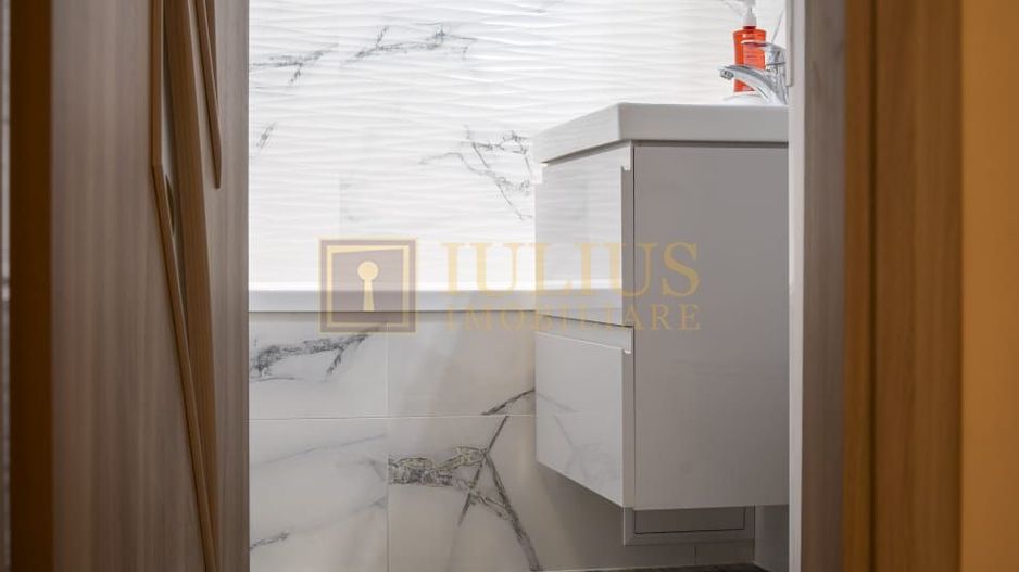 Apartament 4 camere+2 bai foarte aproapte de Spitalul Judetean - Poză 16