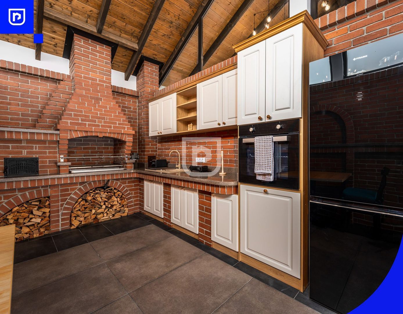 Pensiune situata in Voronet | BUCOVINA - Poză 1