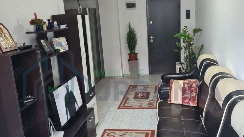 Inchiriere apartament 2 camere decomandat - Poză 1