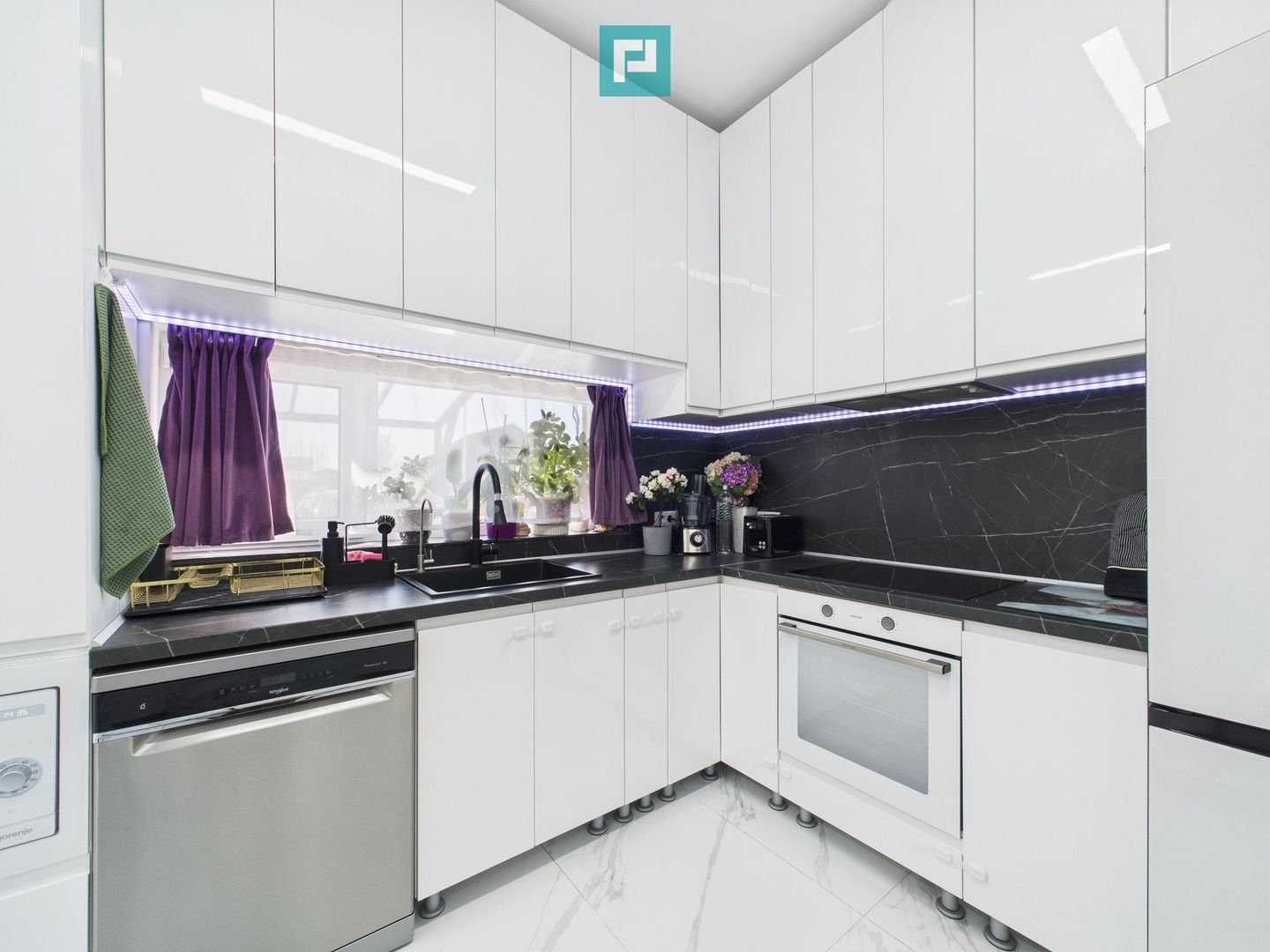 Duplex 1/2 mobilat şi utilat în Săcălaz - Poză 3