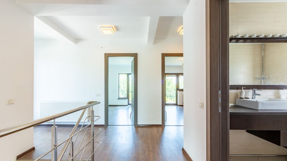 Casă / Vilă cu 5 camere de vânzare Alexandriei/Ion Conea - Poză 37
