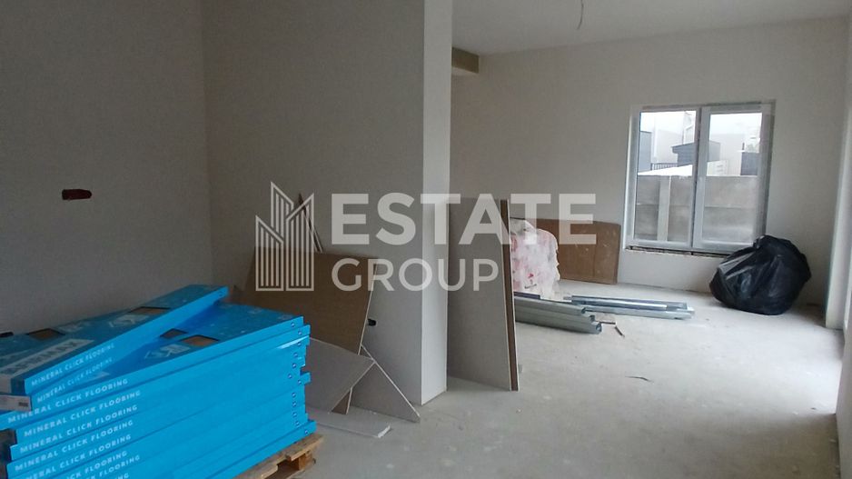 Duplex cu 5 camere despartit prin camera tehnica in Dumbravita - Poză 4