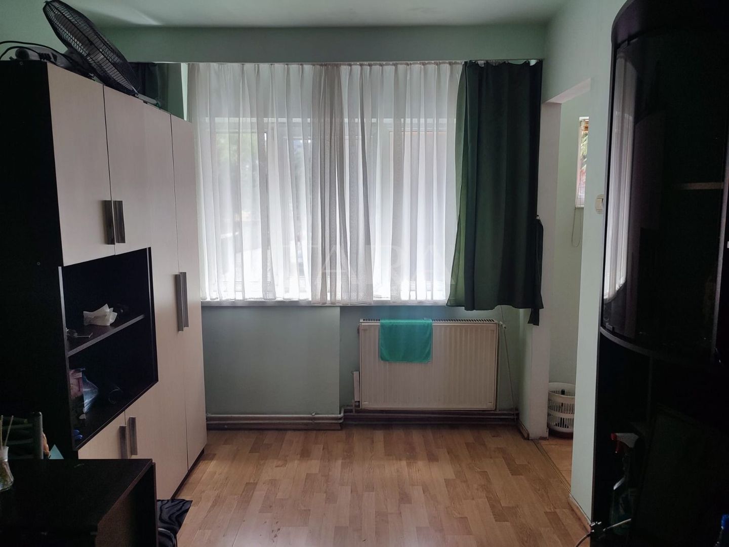 Garsonieră semidecomandată pe strada Dâmboviței, zona Hotel Campeador - Poză 2