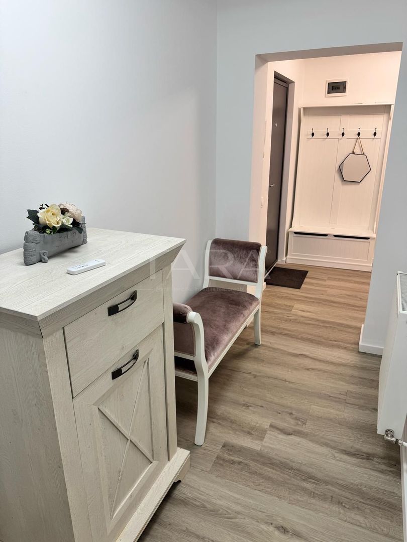 Apartament Elegant, 2 Camere, Parcare, în Vila Exclusivistă, Zorilor. - Poză 5