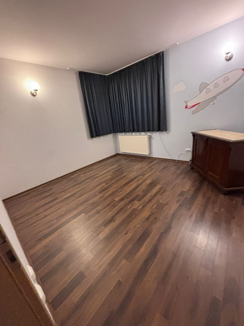 Casa individuala frumoasa si spatioasa in Giroc - Poză 7