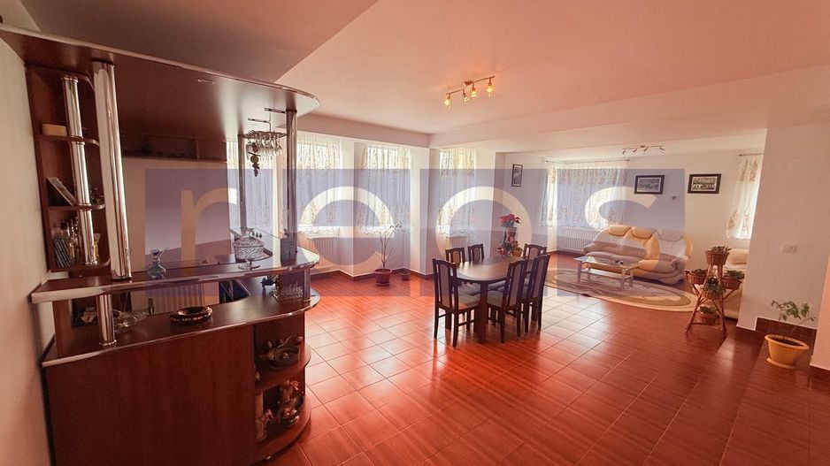 VANZARE VILA LA CHEIE | 280 MP | 1080 MP TEREN | 7 CAMERE | FUNDENI | - Poză 3