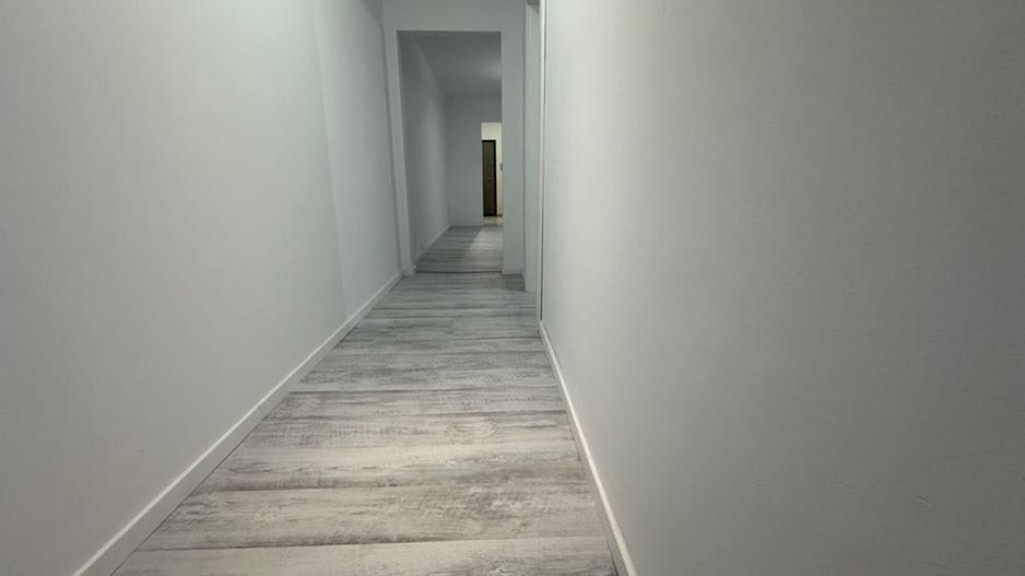 Circumvalatiunii | 3 Camere | Etaj Intermediar | Amenajat Modern. - Poză 9