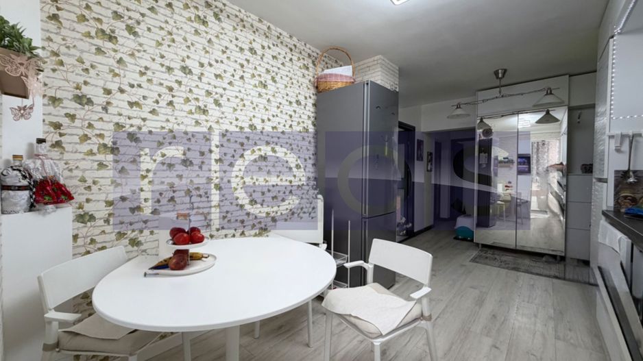 VANZARE 3 CAMERE | RENOVAT COMPLET | LA 5 MINUTE DE METROU | ZONA CRANGASI - Poză 8