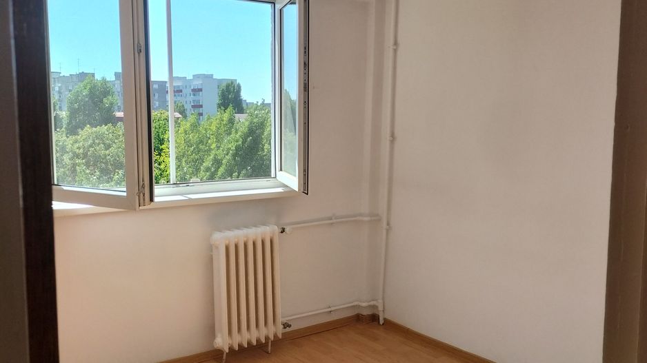 Apartament  Luminos 2 camere. Decomandat. Brancoveanu. - Poză 7