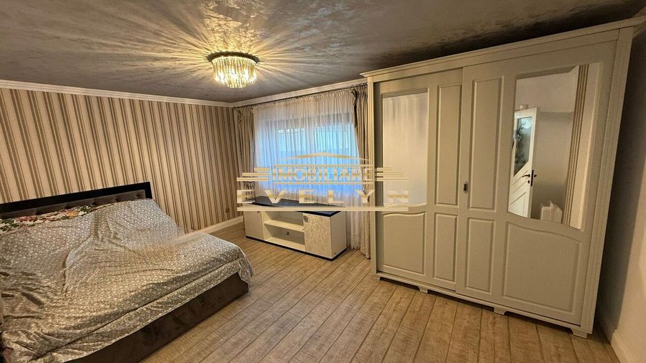 Apartament 3 camere modern zona Piata Mare, parter, 70 mp, renovat integral - Poză 2