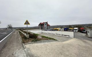 De Vânzare Clădire comercială cu depozit și parcare tiruri. 17 ari. - Poză 5