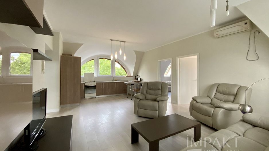 Apartament in vila pe 2 etaje, 175 mp, cartierul Andrei Muresanu/ Parcul Engels - Poză 8