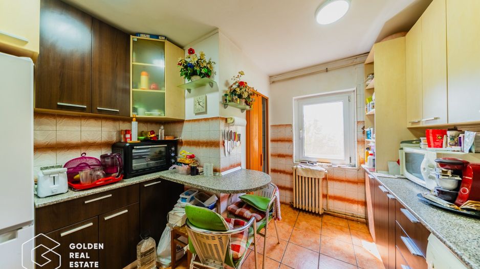 Apartament 4 camere, Micalaca, zona Miorita, etaj 3, decomandat, comision 0% - Poză 5