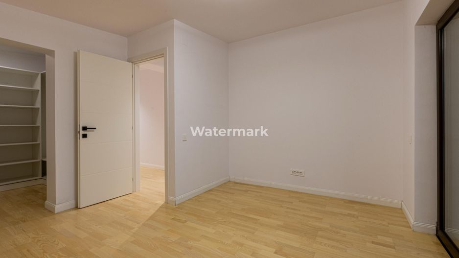 Apartament cu 4 camere de închiriat în zona Alexandru cel Bun - Poză 11