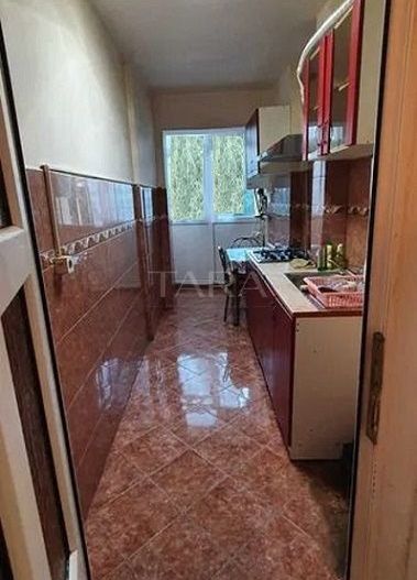 Apartament cu 4 camere, decomandat, Manastur., zona BIG. - Poză 2