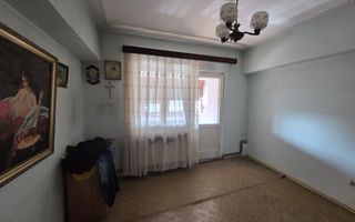 Apartament deosebit cu scara interioara si 4 camere ~ pozitie centrala - Poză 9