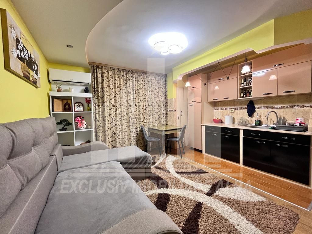 Apartament 3 camere | De inchiriat | 60 mp | Etaj 3 | Cetate - Poză 1