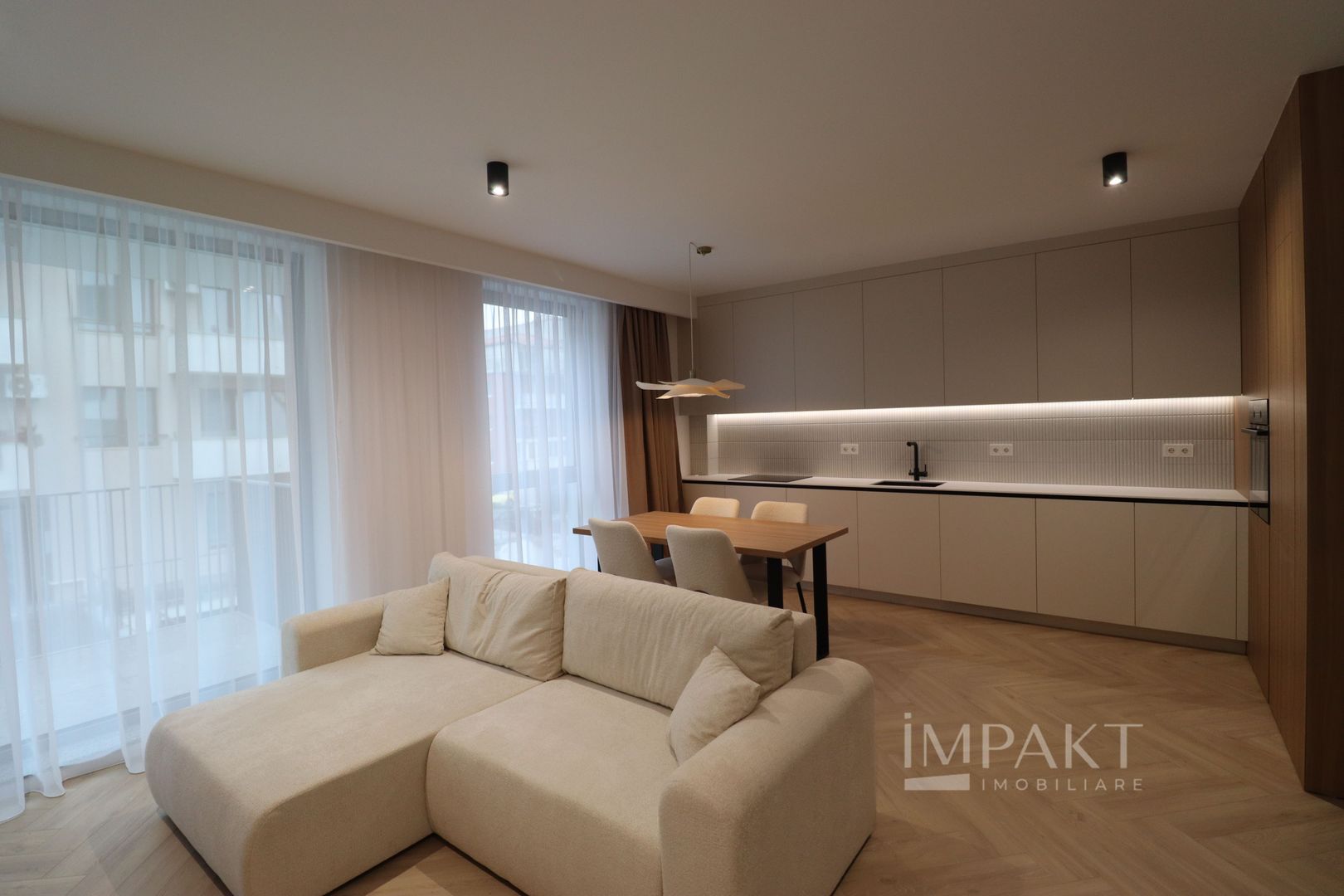 Apartament superb cu 2 camere, situat intr-o cladire noua, zona Iulius - Poză 3