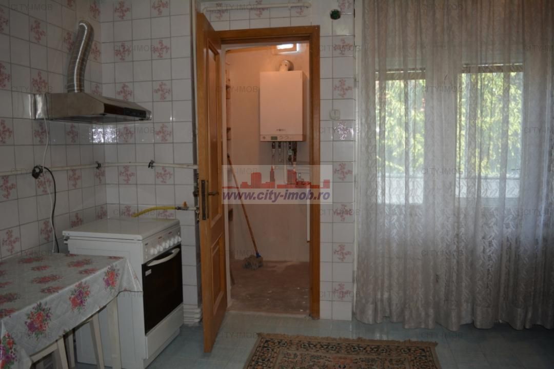 Vanzare 2 apartamente  in   VILA Drumul Sarii P + 2 - Poză 10