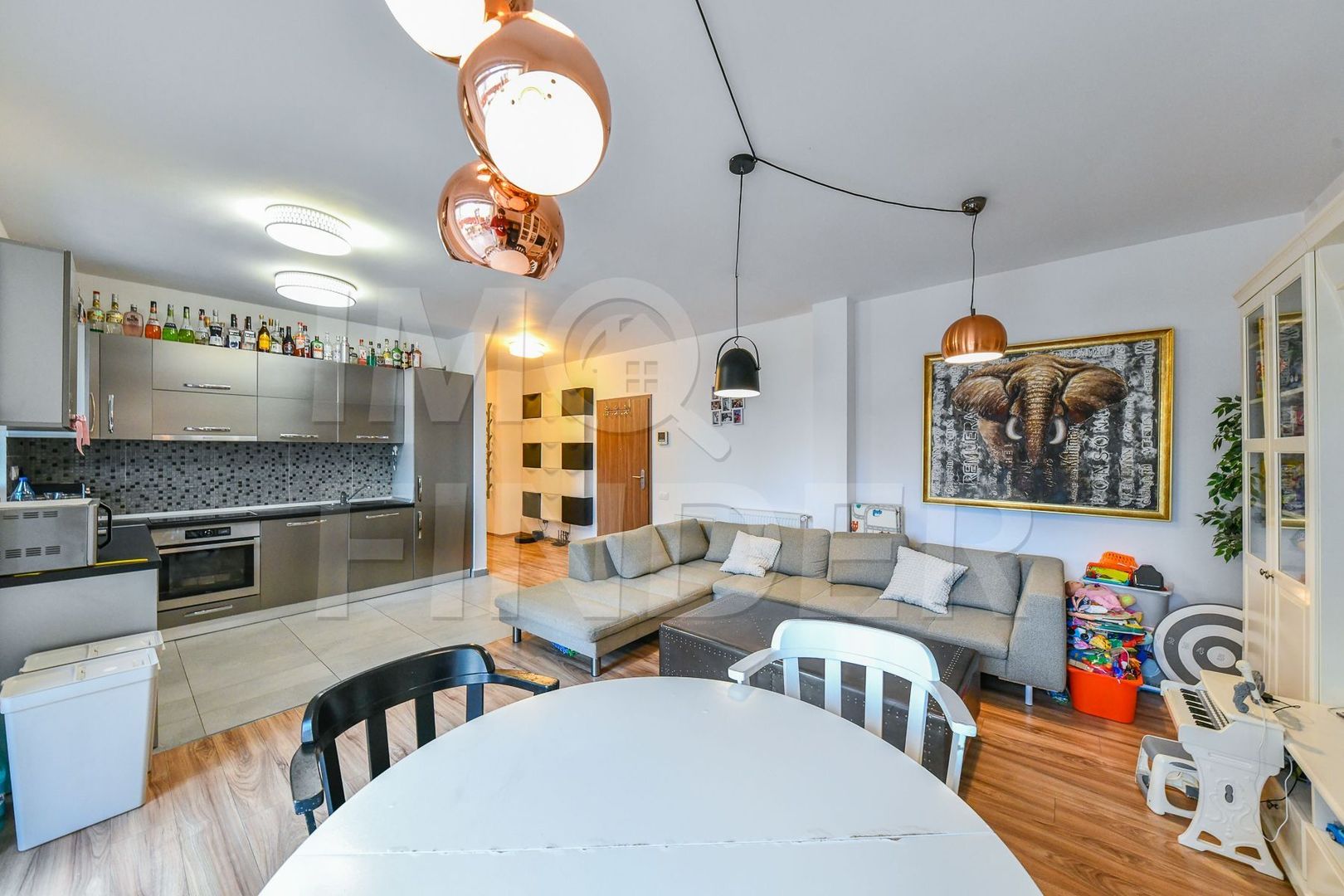 Apartament cu 3 camere, terasă și grădină privată , Bună Ziua - Poză 1