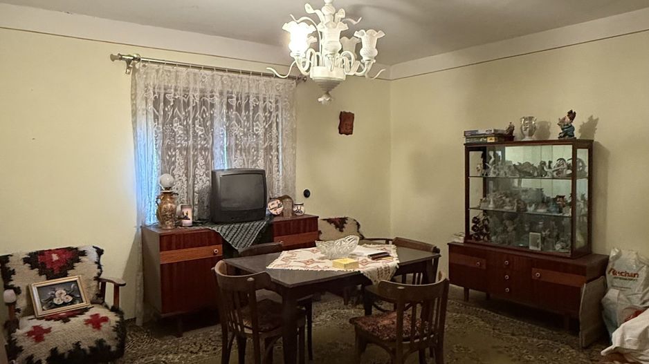 Casa 5 camere + garaj, teren 1336 mp, Baneasa - Salcia, Jud. Teleorman - Poză 6